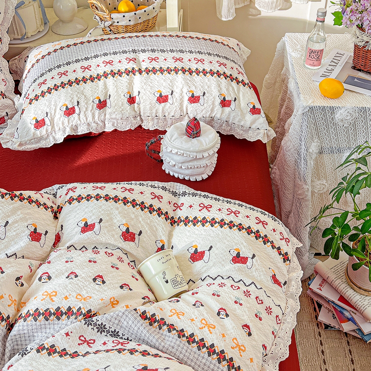 91家纺网 家纺一手货源 找家纺 瑞禾家纺 2026新款泡芙纱花边四件套 费尔岛狗狗