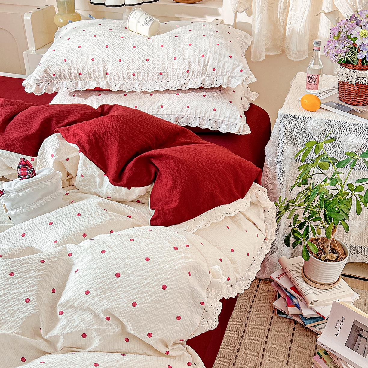 91家纺网 家纺一手货源 找家纺 瑞禾家纺 2026新款泡芙纱花边四件套 红啵啵