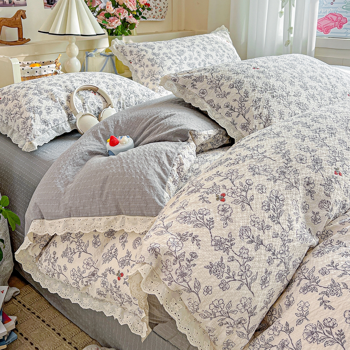 91家纺网 家纺一手货源 找家纺 瑞禾家纺 2026新款泡芙纱花边四件套 花影