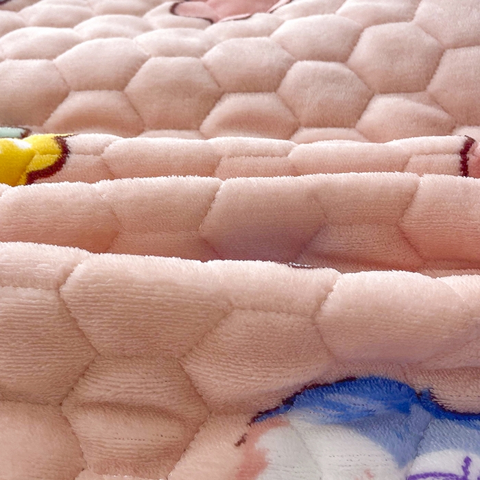 91家纺网 家纺一手货源 找家纺 莉迪娅 2026新款法兰绒花边枕套牛奶绒枕套韩版枕套 萌萌兔