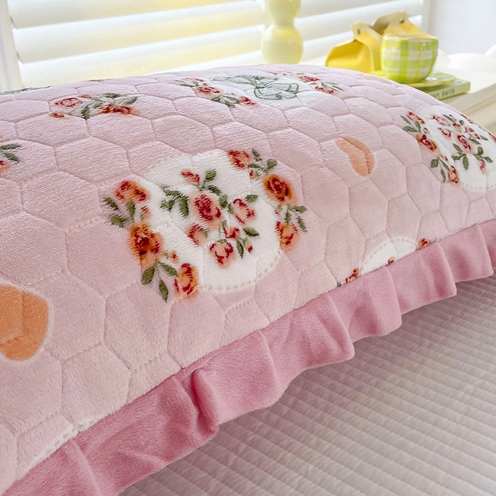 91家纺网 家纺一手货源 找家纺 莉迪娅 2026新款法兰绒花边枕套牛奶绒枕套韩版枕套 蝴蝶结