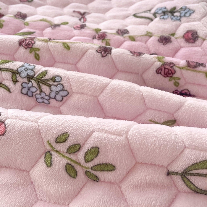 91家纺网 家纺一手货源 找家纺 莉迪娅 2026新款法兰绒花边枕套牛奶绒枕套韩版枕套 花与草