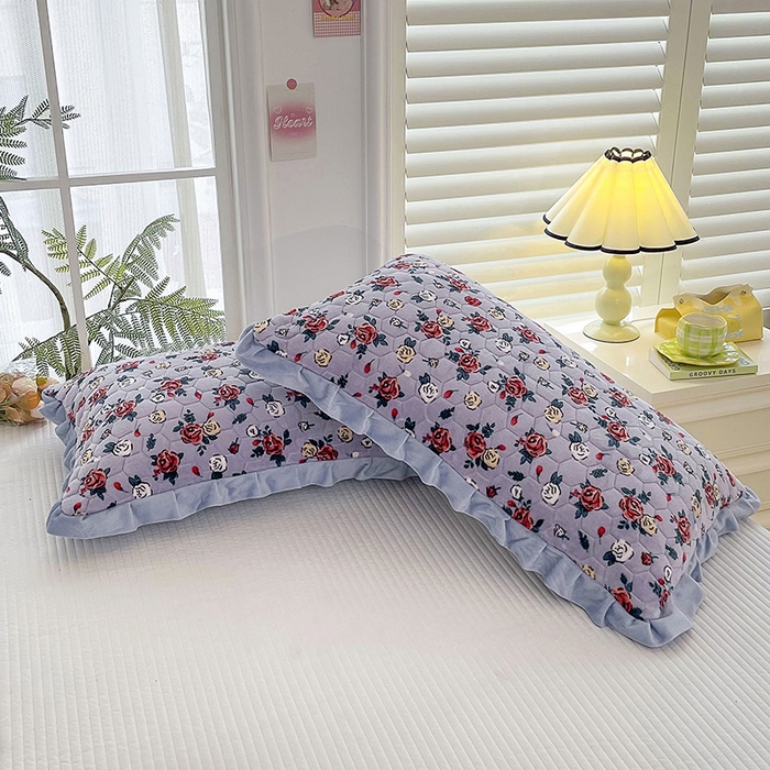 91家纺网 家纺一手货源 找家纺 莉迪娅 2026新款法兰绒花边枕套牛奶绒枕套韩版枕套 玫瑰园