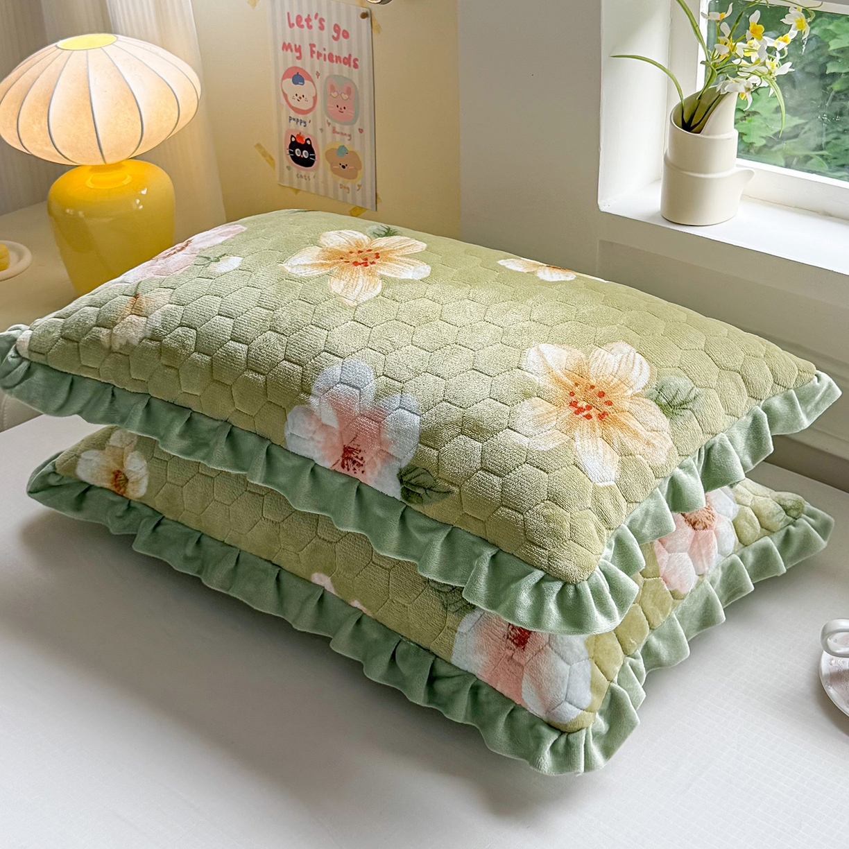 91家纺网 家纺一手货源 找家纺 莉迪娅 2026新款法兰绒花边枕套牛奶绒枕套韩版枕套 牡丹绿