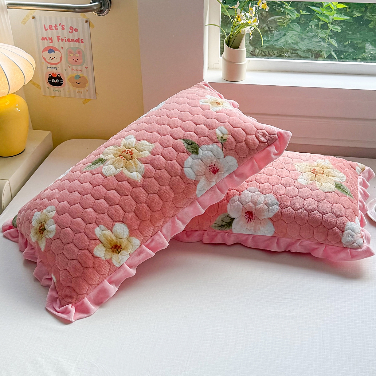 91家纺网 家纺一手货源 找家纺 莉迪娅 2026新款法兰绒花边枕套牛奶绒枕套韩版枕套 牡丹粉