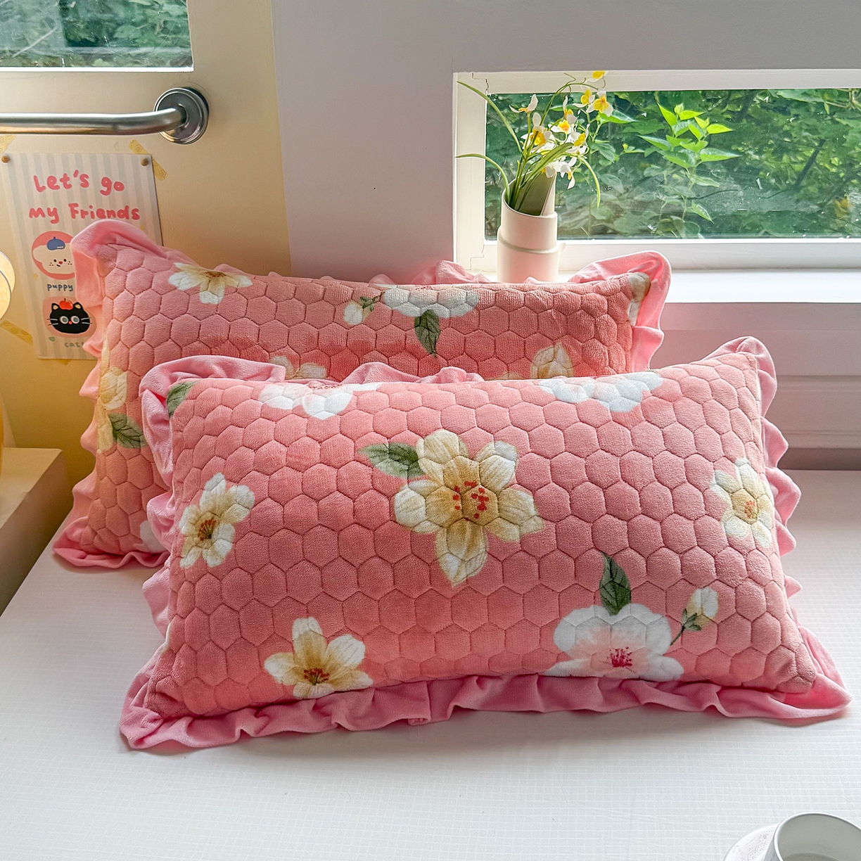 91家纺网 家纺一手货源 找家纺 莉迪娅 2026新款法兰绒花边枕套牛奶绒枕套韩版枕套 牡丹粉