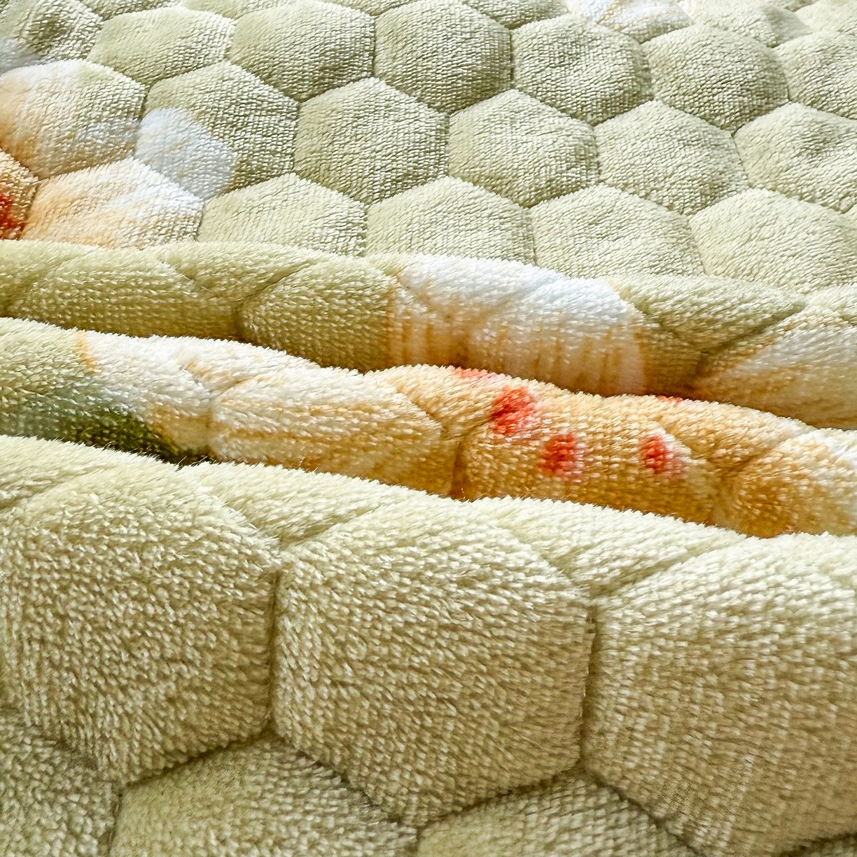 91家纺网 家纺一手货源 找家纺 莉迪娅 2026新款法兰绒花边枕套牛奶绒枕套韩版枕套 牡丹绿