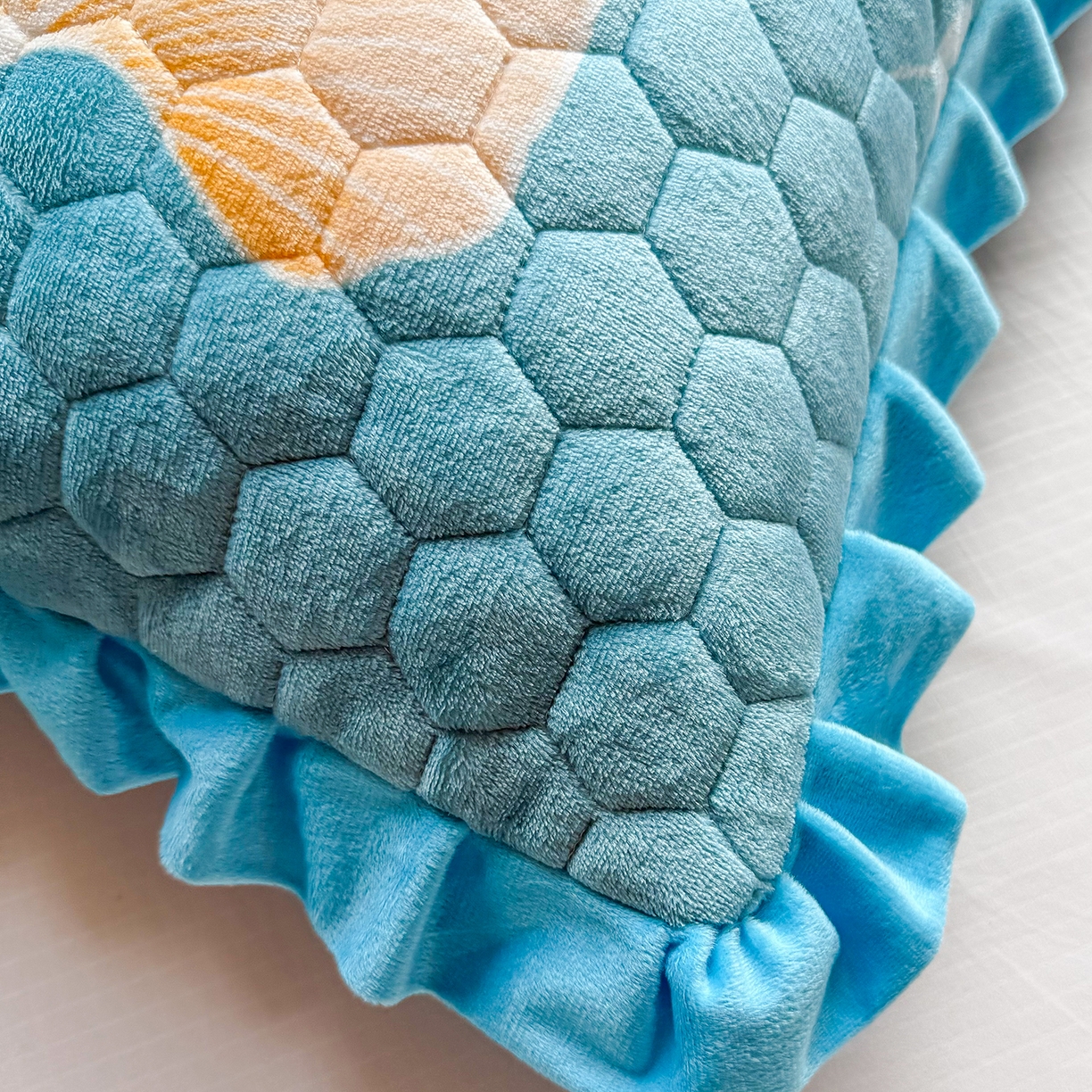 91家纺网 家纺一手货源 找家纺 莉迪娅 2026新款法兰绒花边枕套牛奶绒枕套韩版枕套 银杏叶