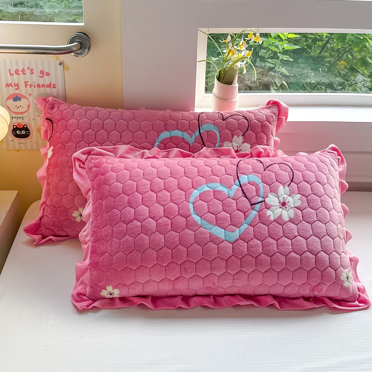 91家纺网 家纺一手货源 找家纺 莉迪娅 2026新款法兰绒花边枕套牛奶绒枕套韩版枕套 爱心粉