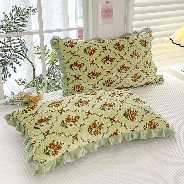 91家纺网 家纺一手货源 找家纺 莉迪娅 2026新款法兰绒花边枕套牛奶绒枕套韩版枕套 樱花绿