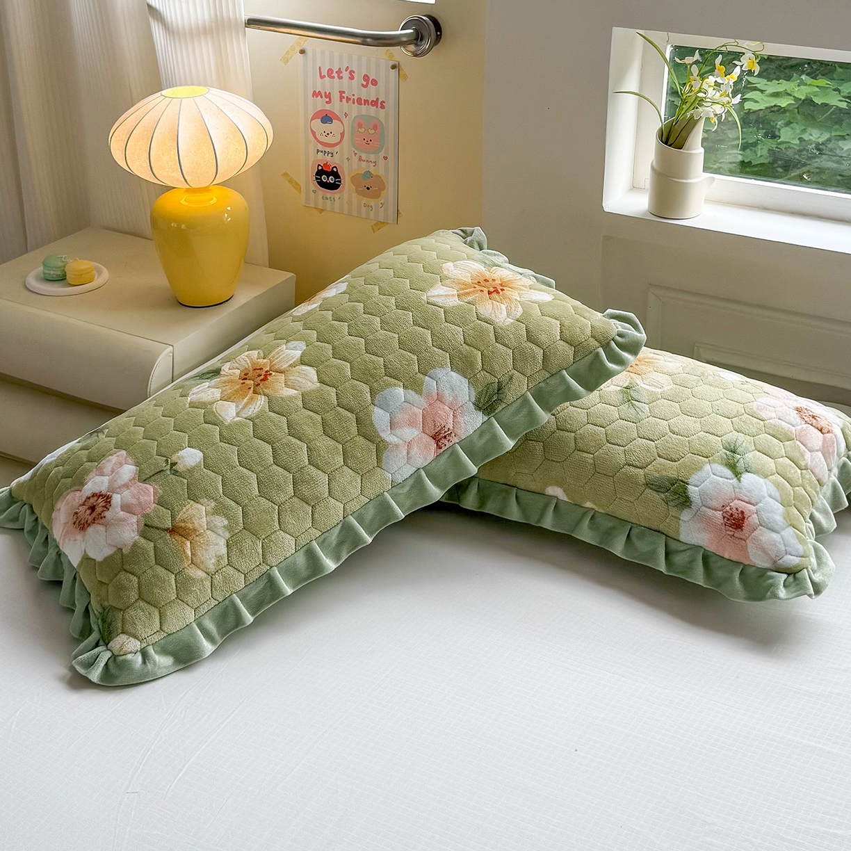 91家纺网 家纺一手货源 找家纺 莉迪娅 2026新款法兰绒花边枕套牛奶绒枕套韩版枕套 牡丹绿