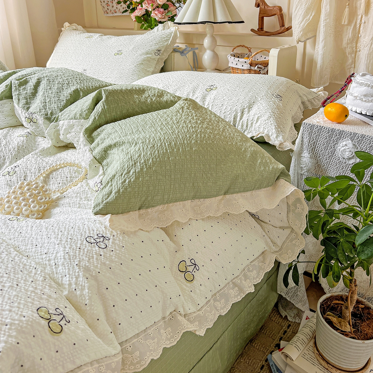 91家纺网 家纺一手货源 找家纺 瑞禾家纺 2026新款泡芙纱花边四件套 青梅酱