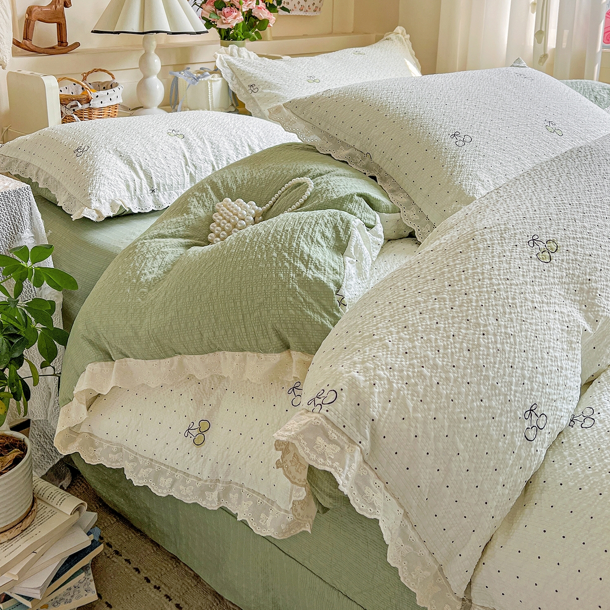 91家纺网 家纺一手货源 找家纺 瑞禾家纺 2026新款泡芙纱花边四件套 青梅酱