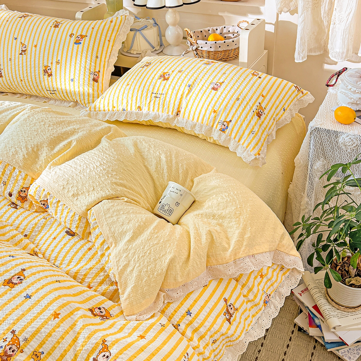 91家纺网 家纺一手货源 找家纺 瑞禾家纺 2026新款泡芙纱花边四件套 小黄人