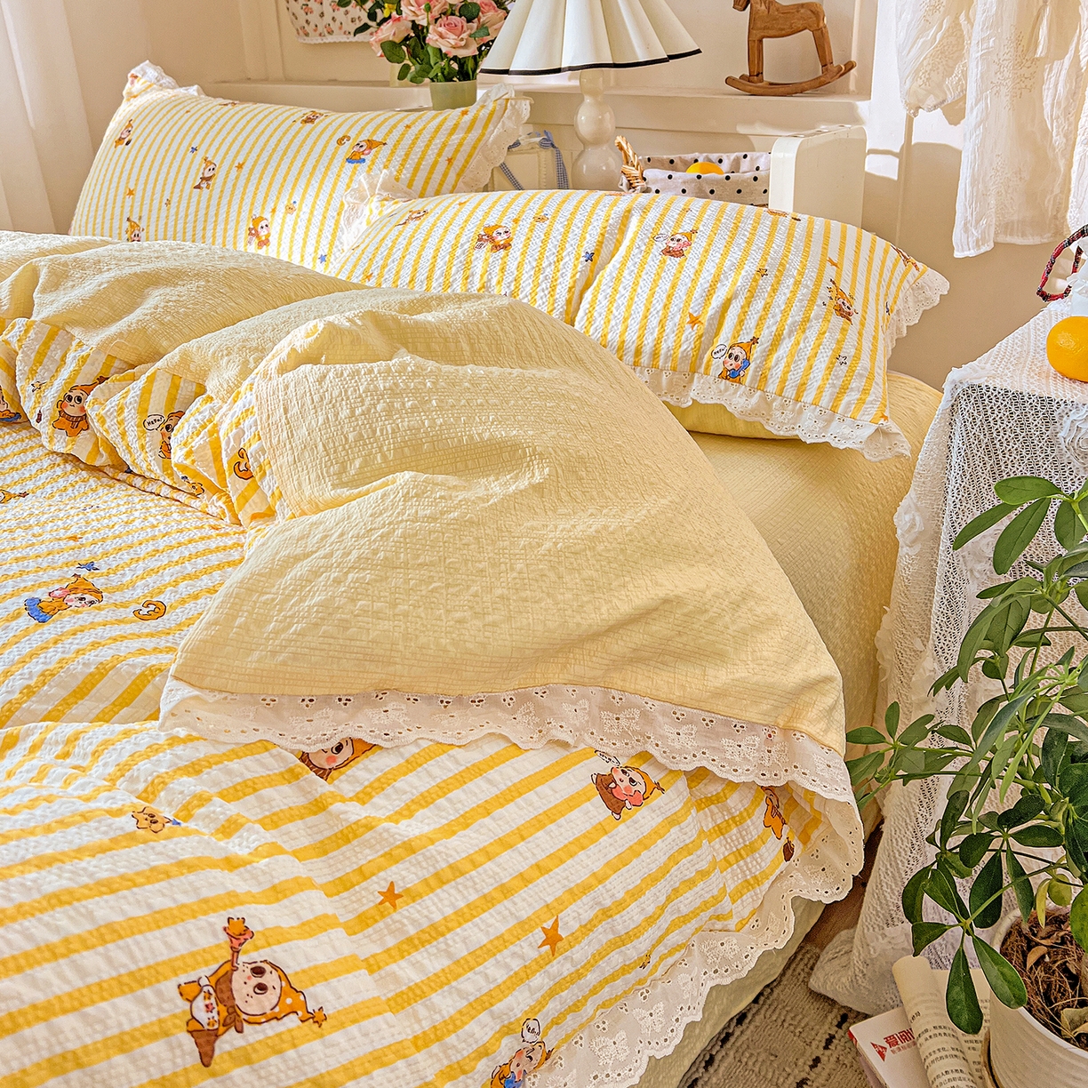 91家纺网 家纺一手货源 找家纺 瑞禾家纺 2026新款泡芙纱花边四件套 小黄人