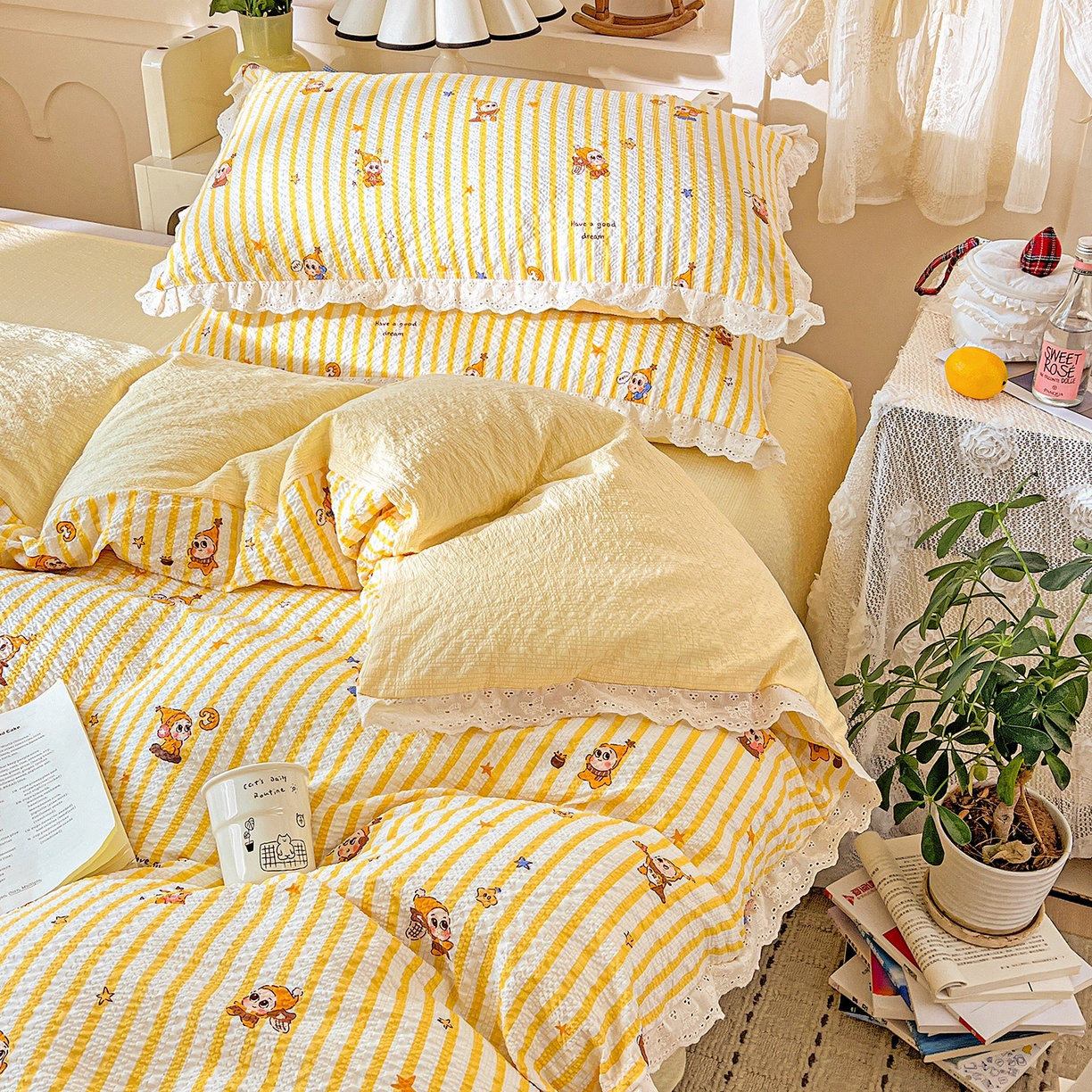 91家纺网 家纺一手货源 找家纺 瑞禾家纺 2026新款泡芙纱花边四件套 小黄人