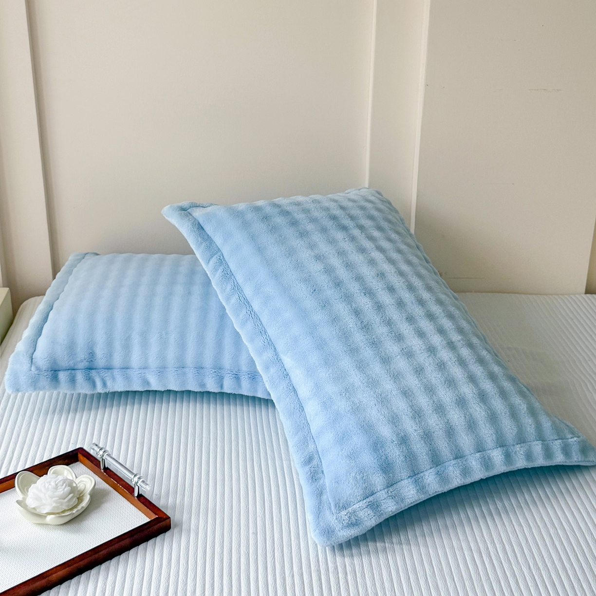 91家纺网 家纺一手货源 找家纺 莉迪娅 2026新款高克重牛奶绒纯色枕套 天空兰