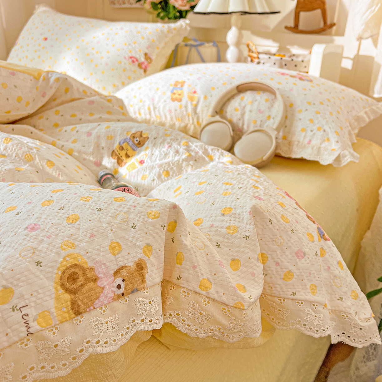 91家纺网 家纺一手货源 找家纺 瑞禾家纺 2026新款泡芙纱花边四件套 棕熊宝贝