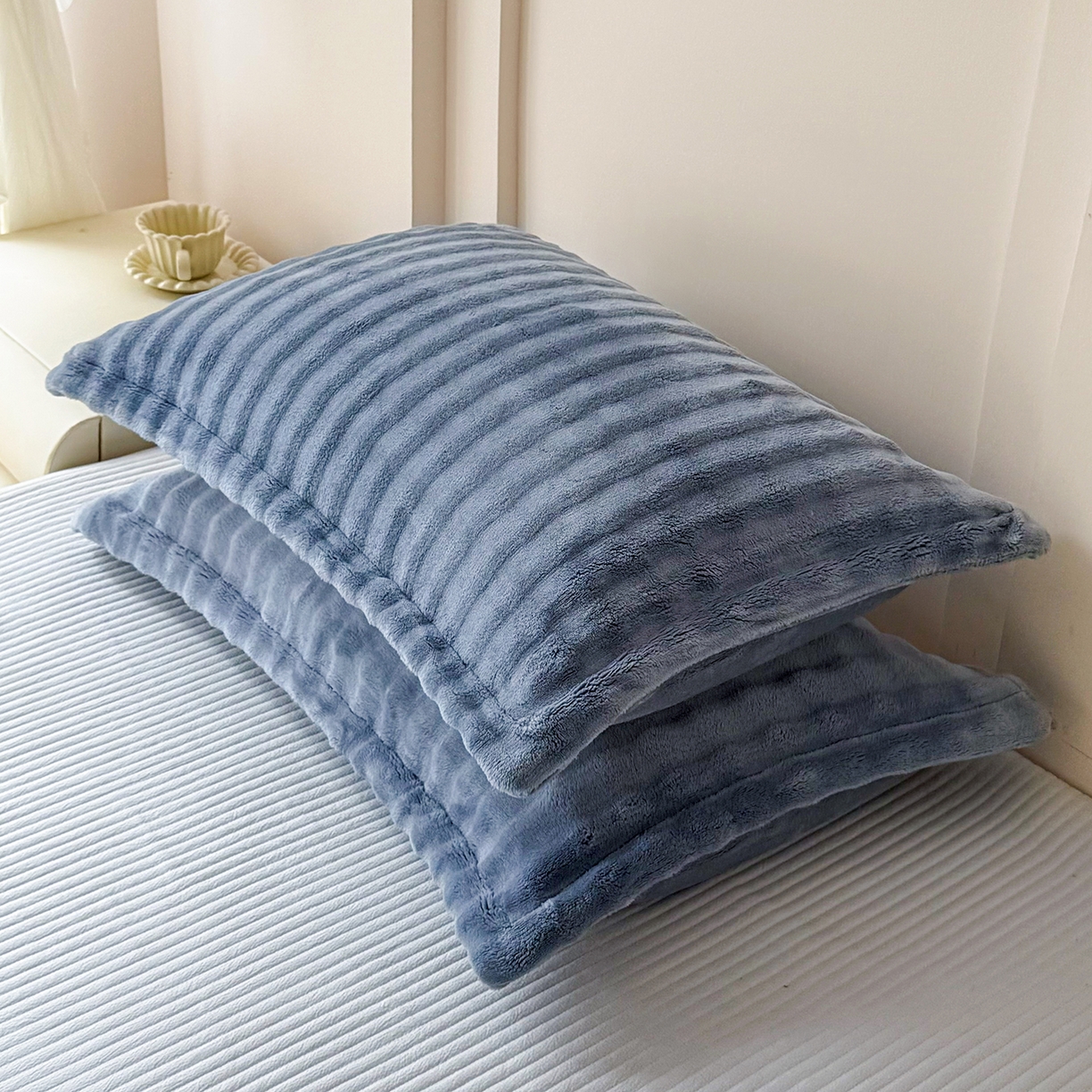 91家纺网 家纺一手货源 找家纺 莉迪娅 2026新款高克重牛奶绒纯色枕套 湖兰