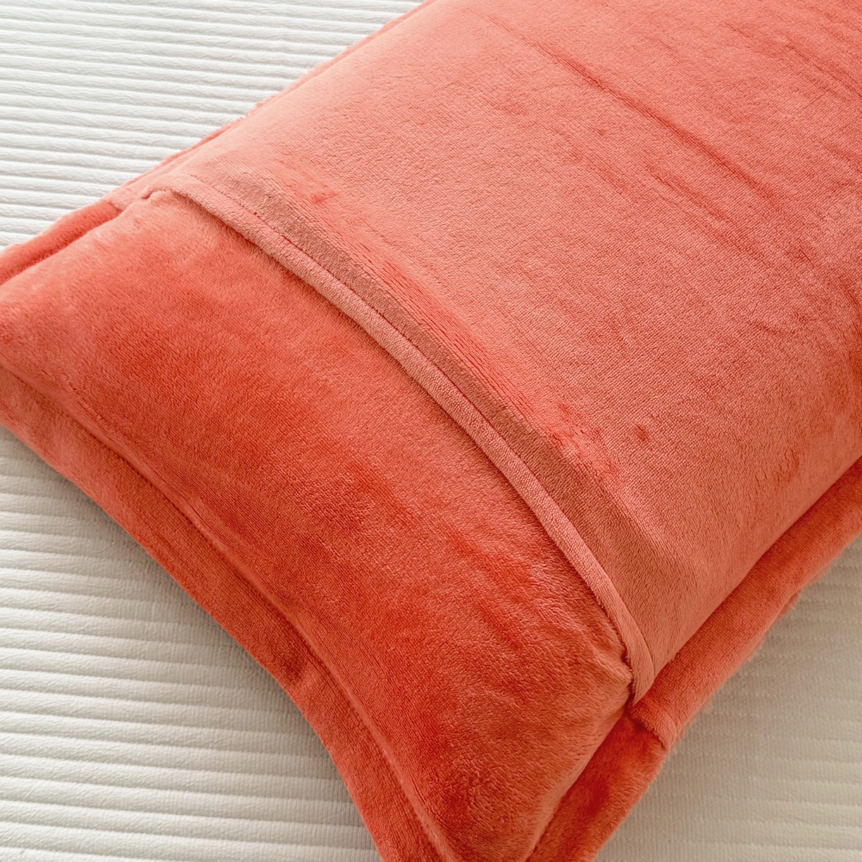 91家纺网 家纺一手货源 找家纺 莉迪娅 2026新款高克重牛奶绒纯色枕套 浅橘