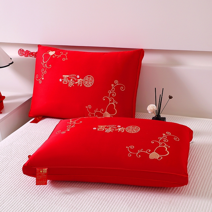 91家纺网 家纺一手货源 找家纺 莉迪娅 2026新款大红枕头婚庆枕芯结婚婚礼喜庆枕头枕芯 吾家有囍