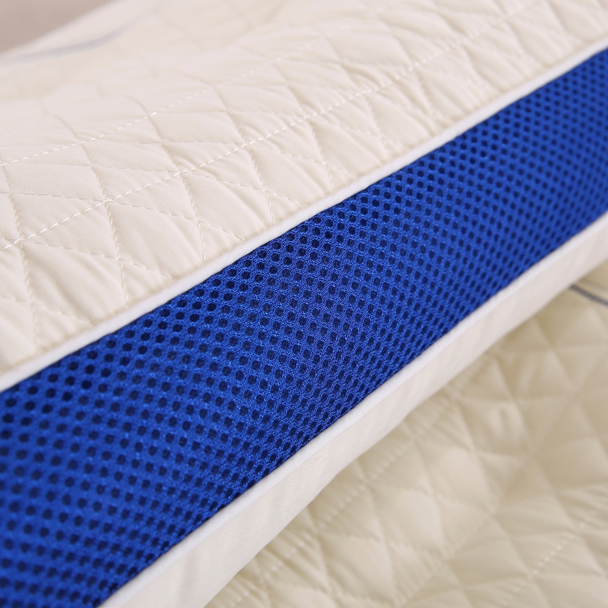 91家纺网 家纺一手货源 找家纺 （总）莉迪娅 2026新款8小时立体深睡眠刺绣护颈枕枕头枕芯