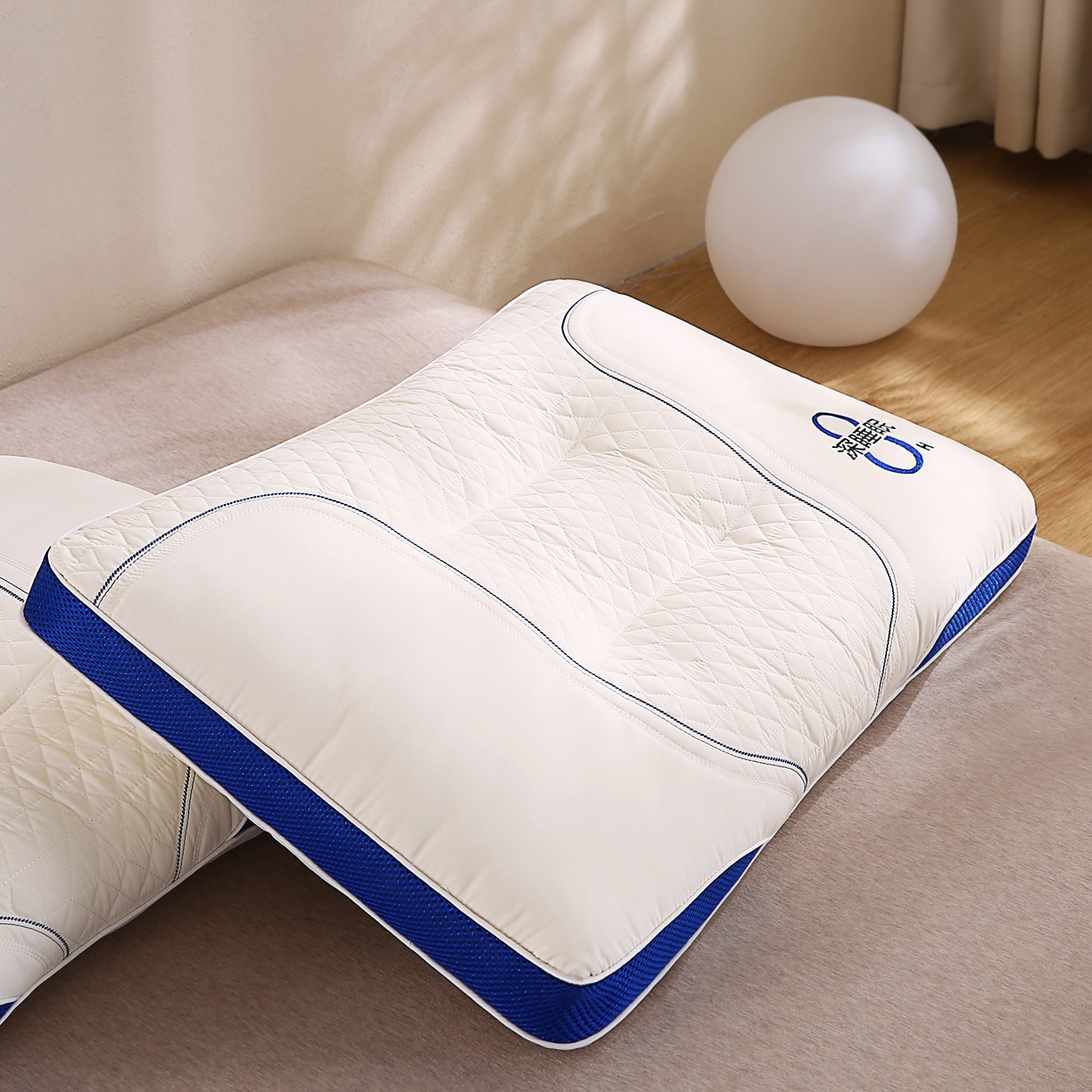 91家纺网 家纺一手货源 找家纺 （总）莉迪娅 2026新款8小时立体深睡眠刺绣护颈枕枕头枕芯