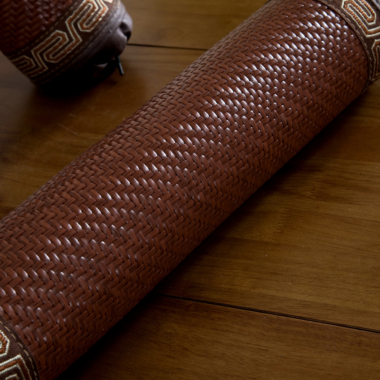 91家纺网 家纺一手货源 找家纺 （总）莉迪娅 2026新款pe藤圆柱颈椎枕 枕头枕芯