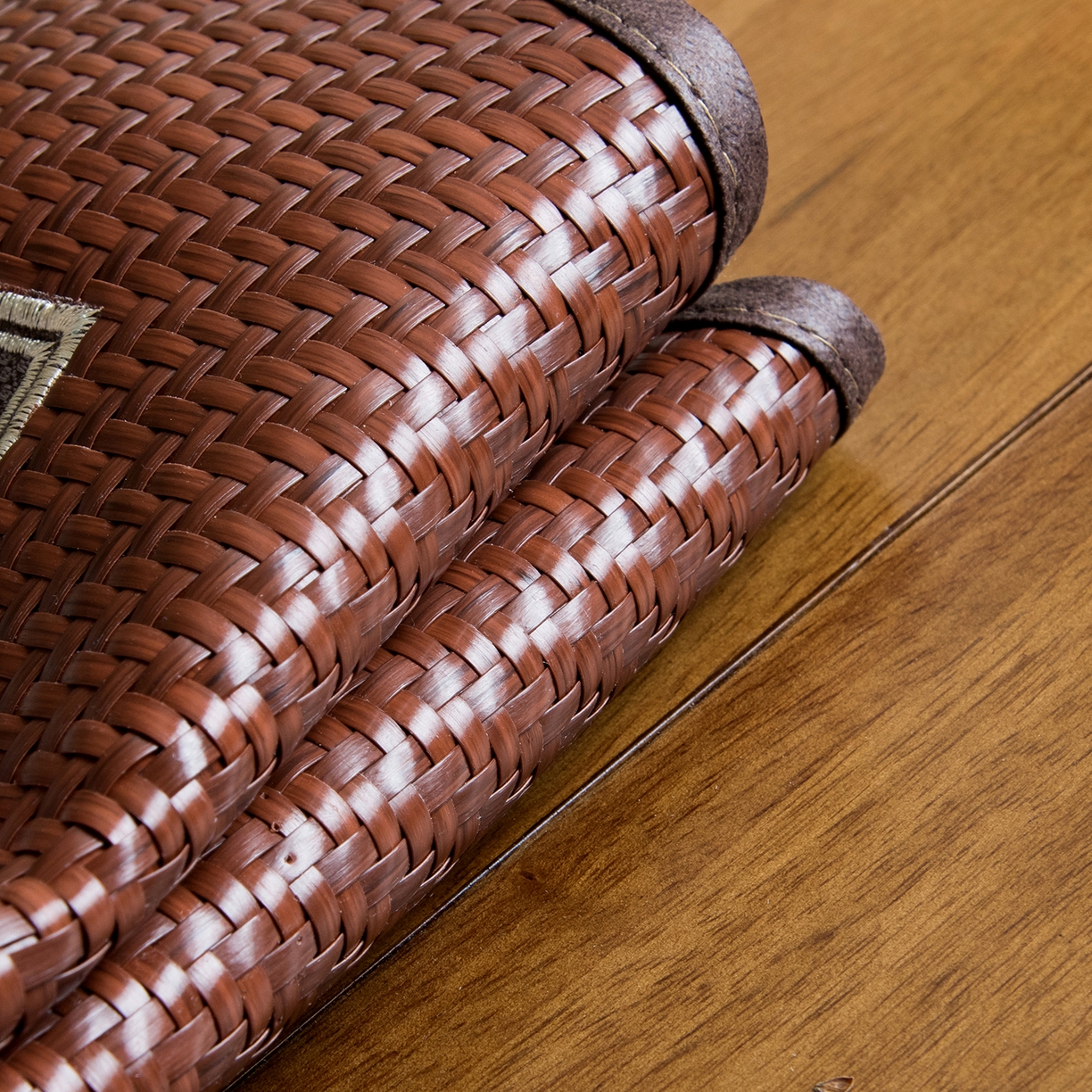 91家纺网 家纺一手货源 找家纺 莉迪娅 2026新款pe高分子凉感荞麦枕枕头枕芯 pe枫叶颈椎枕咖