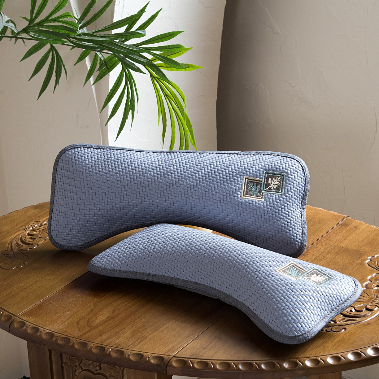 91家纺网 家纺一手货源 找家纺 莉迪娅 2026新款pe高分子凉感荞麦枕枕头枕芯 pe枫叶颈椎枕蓝