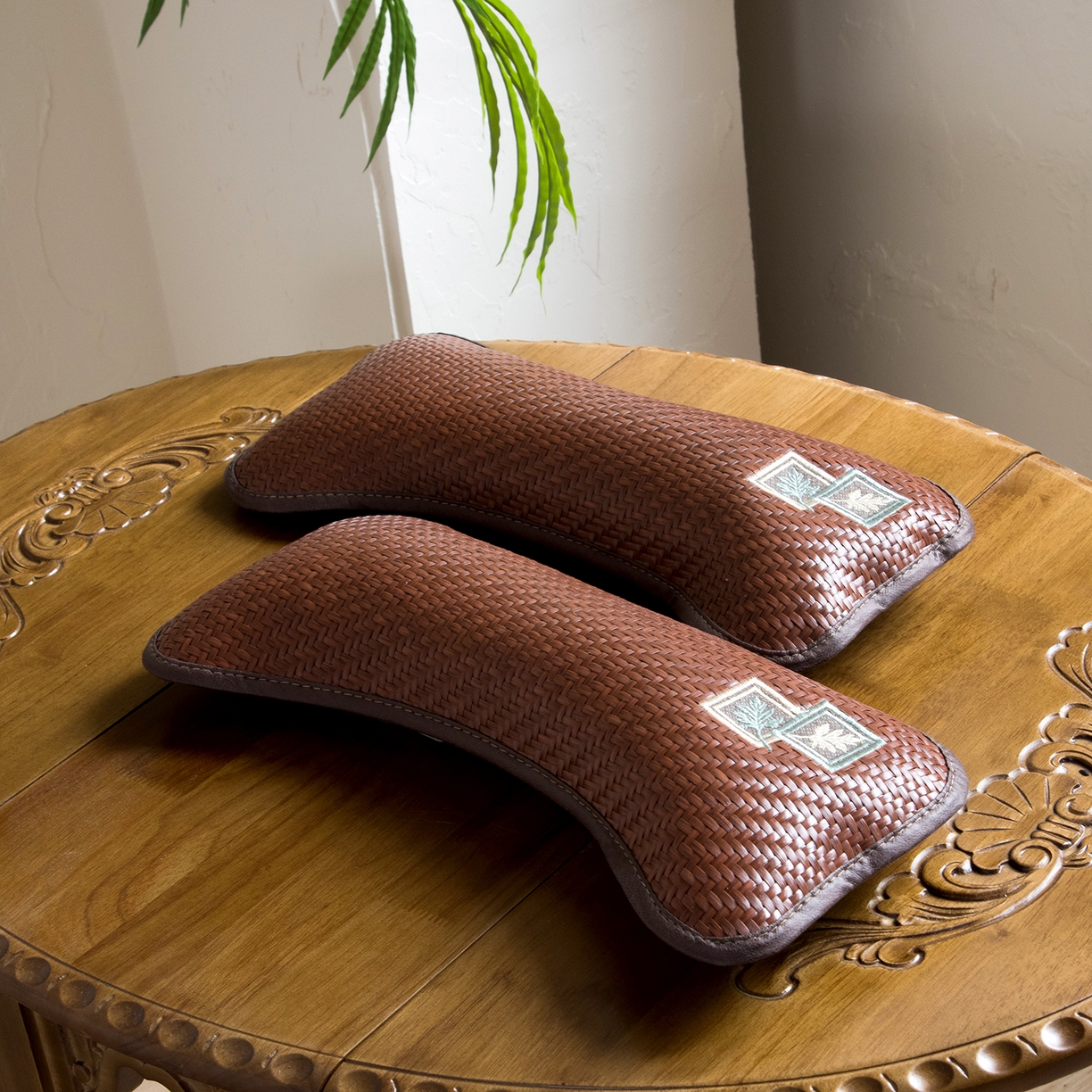 91家纺网 家纺一手货源 找家纺 莉迪娅 2026新款pe高分子凉感荞麦枕枕头枕芯 pe枫叶颈椎枕咖