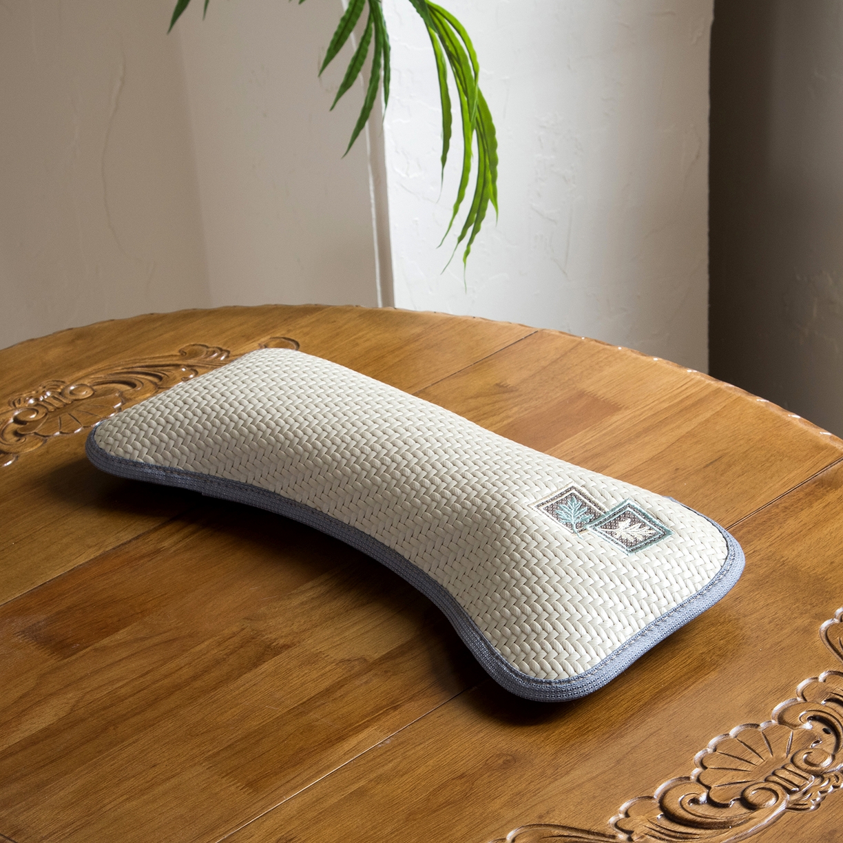 91家纺网 家纺一手货源 找家纺 莉迪娅 2026新款pe高分子凉感荞麦枕枕头枕芯 pe枫叶颈椎枕黄