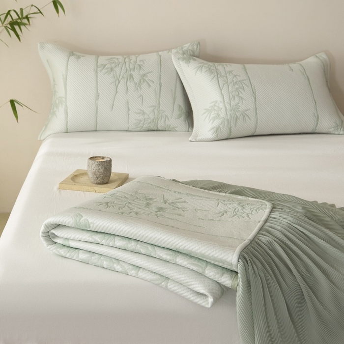 91家纺网 家纺一手货源 找家纺 金绣美居 2026春夏新款PE高分子复合凉感席双面提床裙款凉席三件套-竹影 竹影-绿色