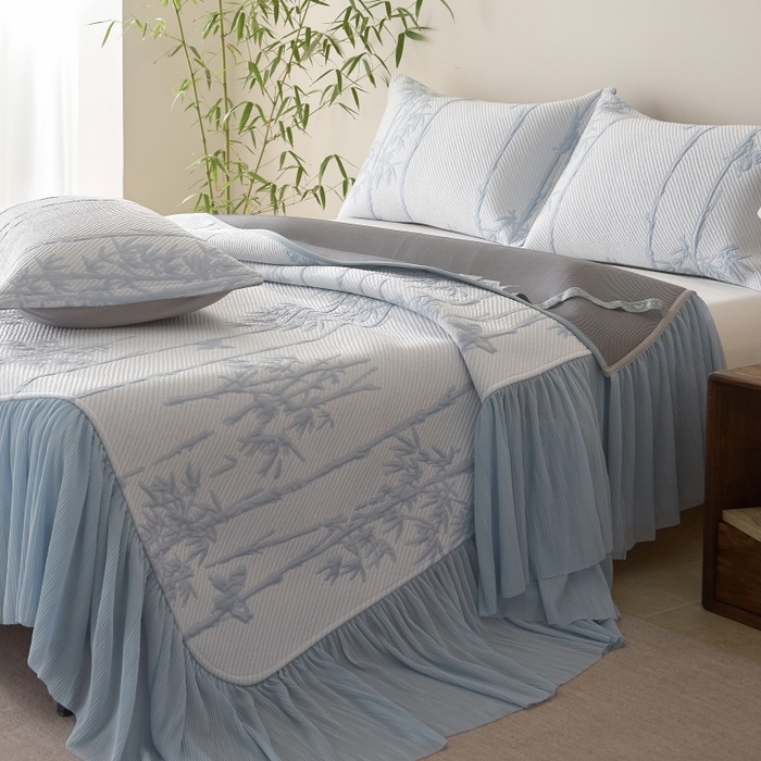 91家纺网 家纺一手货源 找家纺 金绣美居 2026春夏新款PE高分子复合凉感席双面提床裙款凉席三件套-竹影 竹影-蓝色