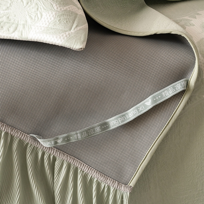 91家纺网 家纺一手货源 找家纺 金绣美居 2026新款PE高分子复合凉感席双面提床裙款凉席三件套-忆江南 忆江南-浅绿