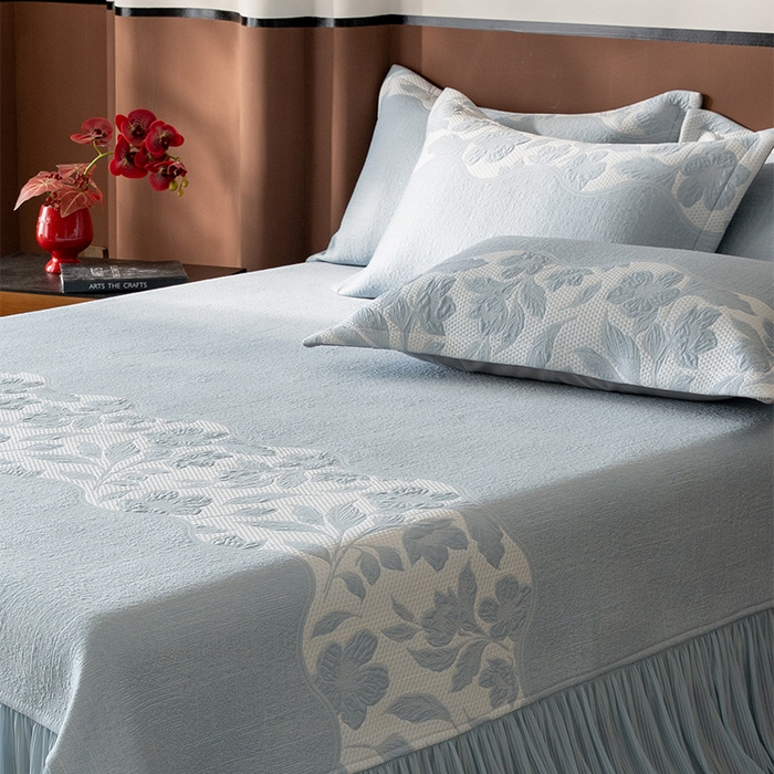 91家纺网 家纺一手货源 找家纺 金绣美居 2026新款PE高分子复合凉感席双面提床裙款凉席三件套-忆江南 忆江南-水蓝