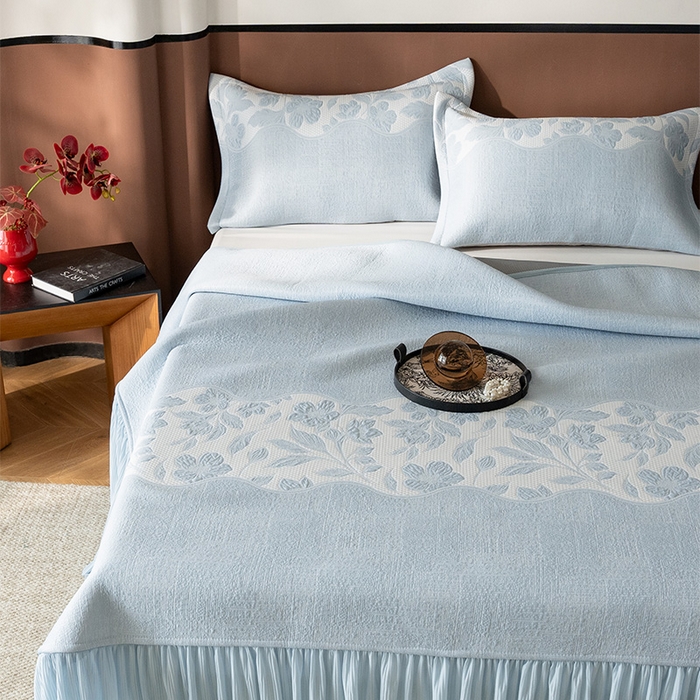 91家纺网 家纺一手货源 找家纺 金绣美居 2026新款PE高分子复合凉感席双面提床裙款凉席三件套-忆江南 忆江南-水蓝