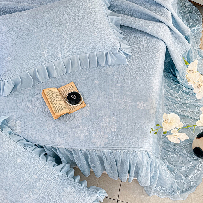 91家纺网 家纺一手货源 找家纺 金绣美居 2026新款PE高分子凉感席聚乙烯冰感床裙款凉席三件套-一路生花 一路生花-蓝色