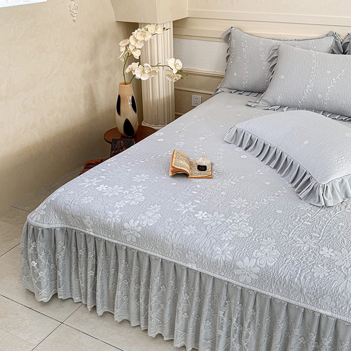 91家纺网 家纺一手货源 找家纺 金绣美居 2026新款PE高分子凉感席聚乙烯冰感床裙款凉席三件套-一路生花 一路生花-灰色