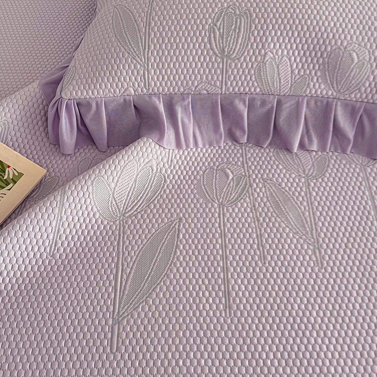 91家纺网 家纺一手货源 找家纺 金绣美居 2026新款PE高分子凉感席聚乙烯冰感床裙款凉席三件套-七里香 七里香-紫色