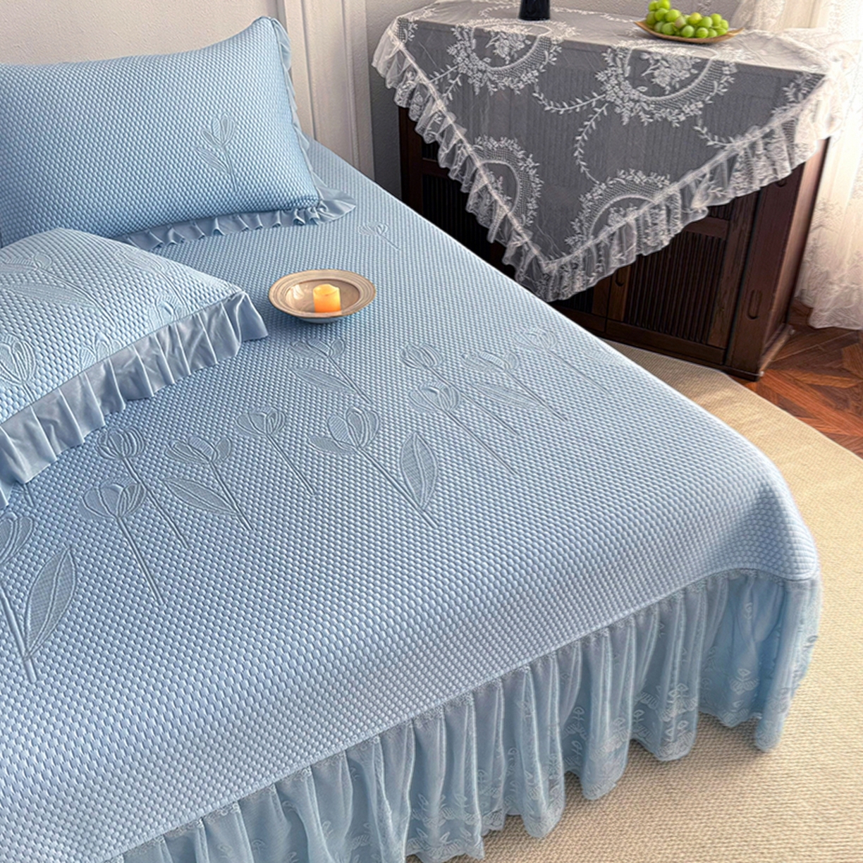 91家纺网 家纺一手货源 找家纺 金绣美居 2026新款PE高分子凉感席聚乙烯冰感床裙款凉席三件套-七里香 七里香-蓝色