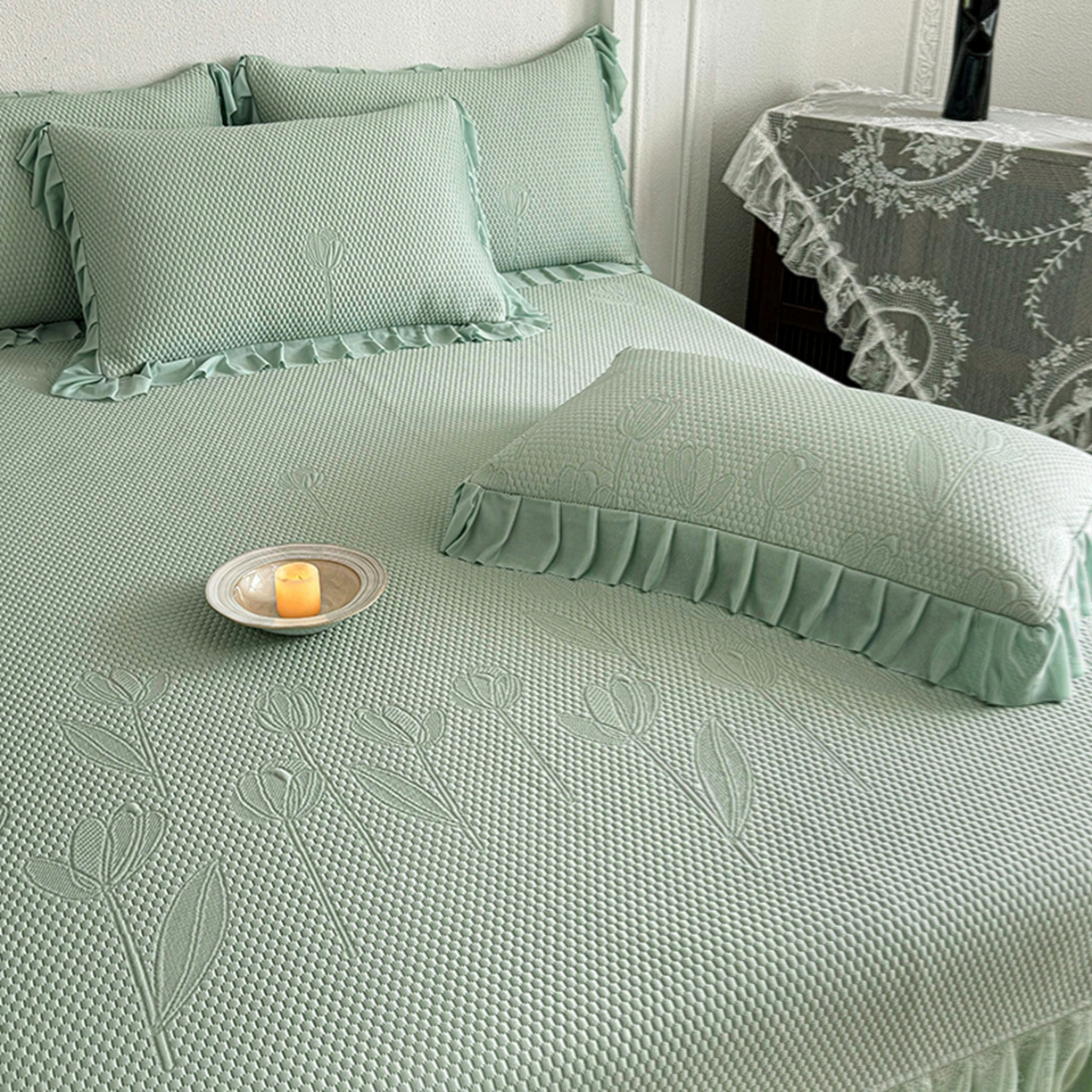 91家纺网 家纺一手货源 找家纺 金绣美居 2026新款PE高分子凉感席聚乙烯冰感床裙款凉席三件套-七里香 七里香-绿色