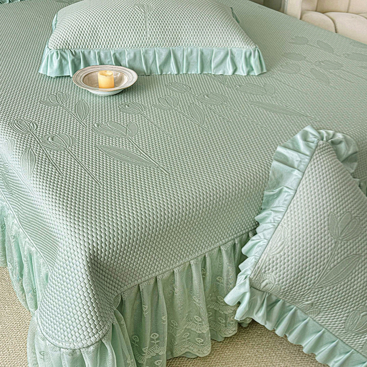 91家纺网 家纺一手货源 找家纺 金绣美居 2026新款PE高分子凉感席聚乙烯冰感床裙款凉席三件套-七里香 七里香-绿色