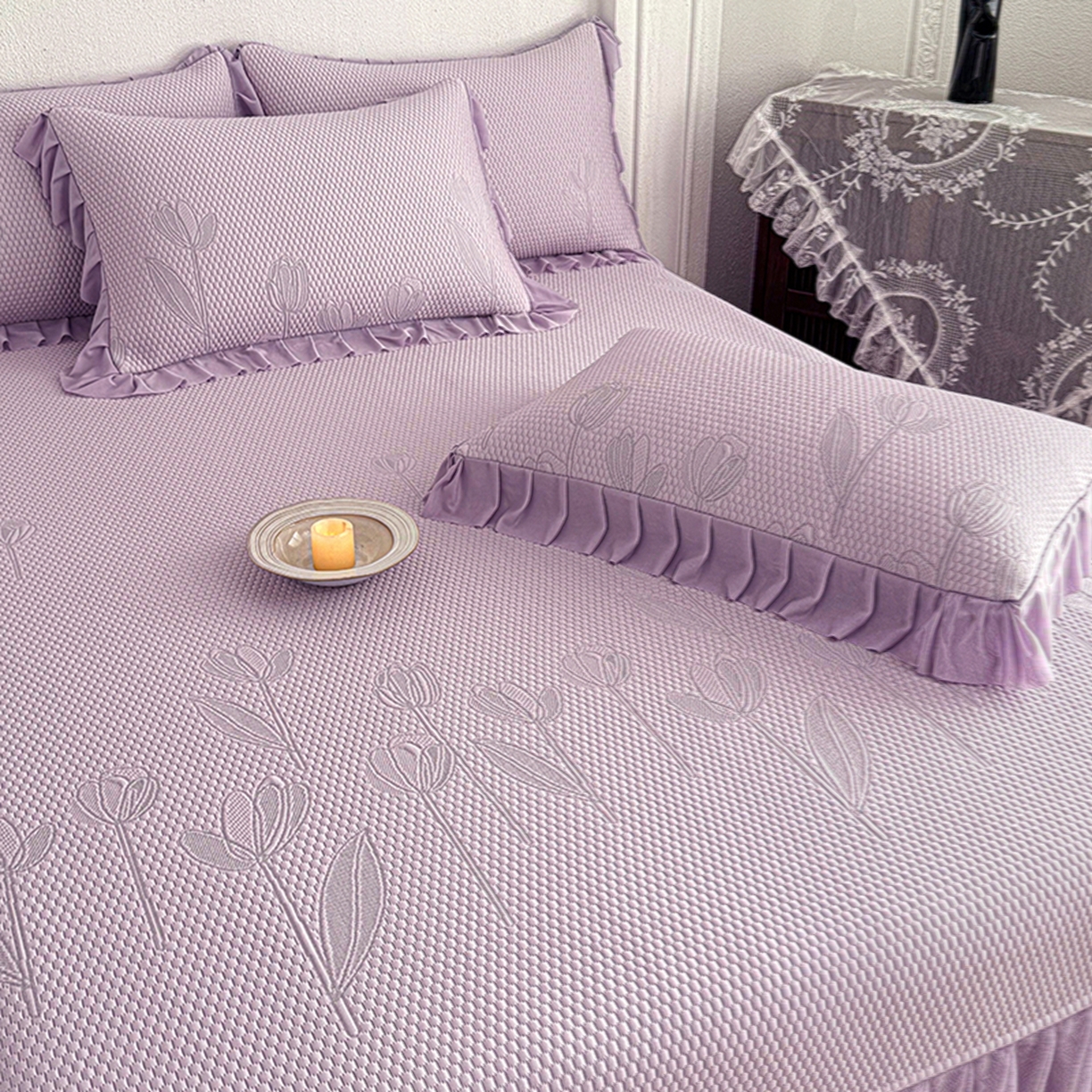 91家纺网 家纺一手货源 找家纺 金绣美居 2026新款PE高分子凉感席聚乙烯冰感床裙款凉席三件套-七里香 七里香-紫色