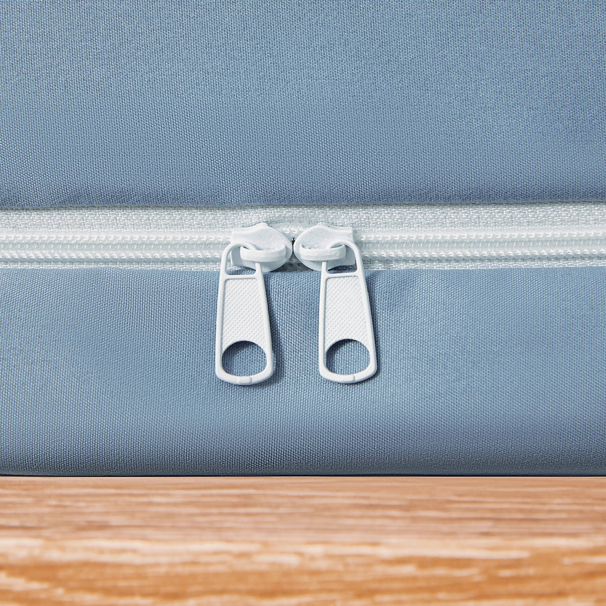 91家纺网 家纺一手货源 找家纺 （总）澳萝拉 2026新款升级物理遮光防蚊无涂层无覆膜款学生坐床蚊帐