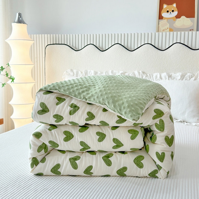 91家纺网 家纺一手货源 找家纺 赛琳 2026新款豆豆春秋被被子被芯 绿爱心