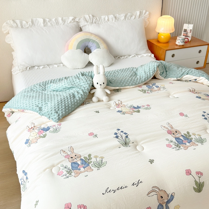 91家纺网 家纺一手货源 找家纺 赛琳 2026新款豆豆春秋被被子被芯 丛林小兔