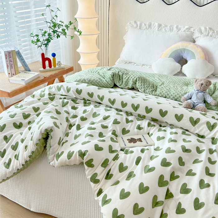 91家纺网 家纺一手货源 找家纺 赛琳 2026新款豆豆春秋被被子被芯 绿爱心