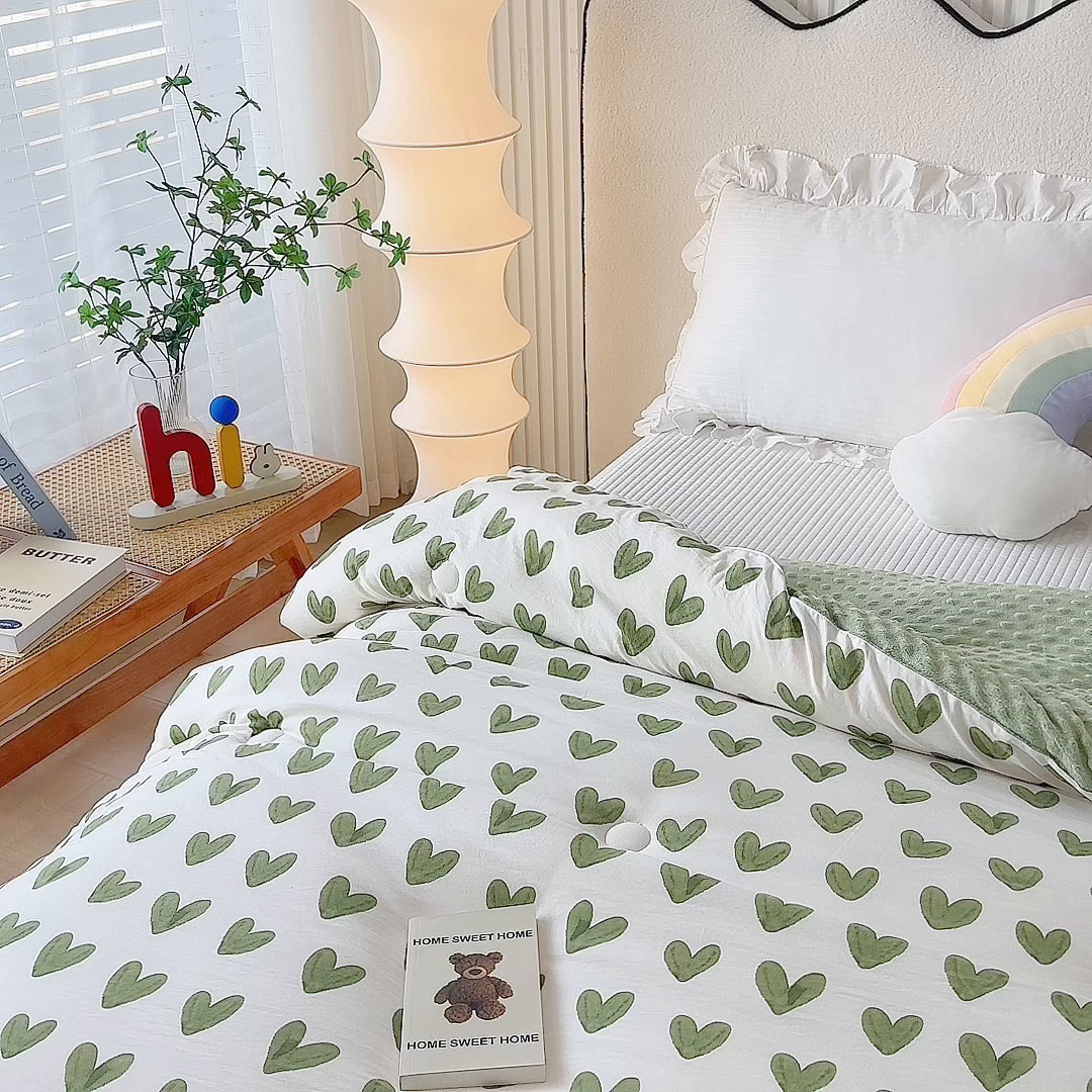 91家纺网 家纺一手货源 找家纺 赛琳 2026新款豆豆春秋被被子被芯 绿爱心