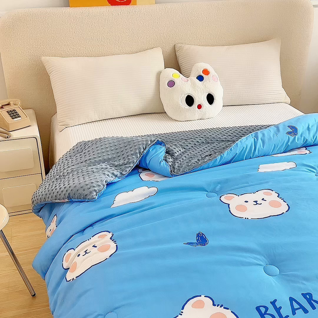 91家纺网 家纺一手货源 找家纺 赛琳 2026新款豆豆春秋被被子被芯 爱心小熊